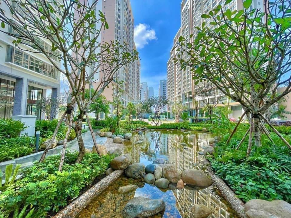 The Peak Midtown Twobedroom With Balcony Ho Si Minh-város Kültér fotó